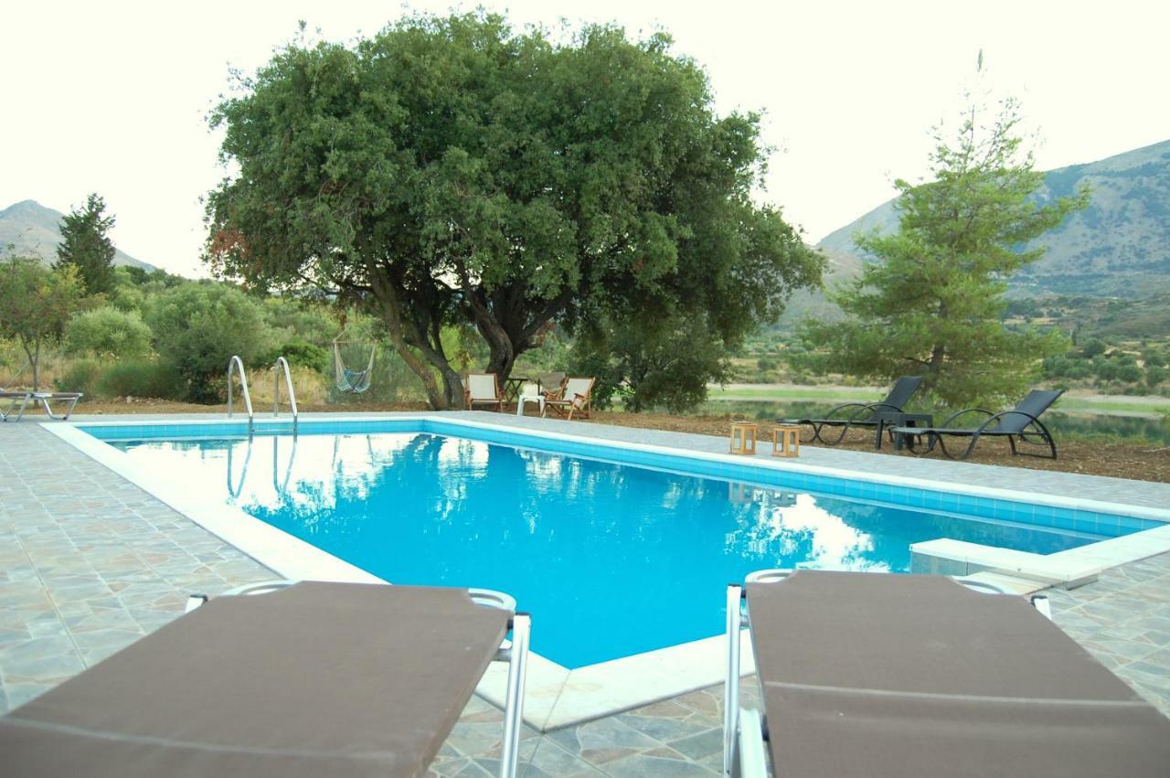 Blue Lagoon Villa Poros  Exteriör bild